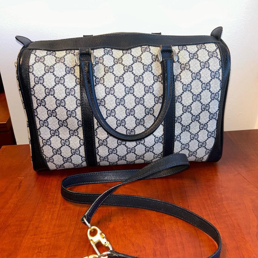 Gucci Vintage Navy and Off White Boston Doctor's Bag - EUC